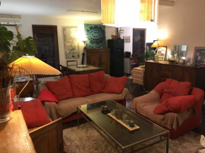 Гостиница Appart Central à Sète avec balcon  Сет